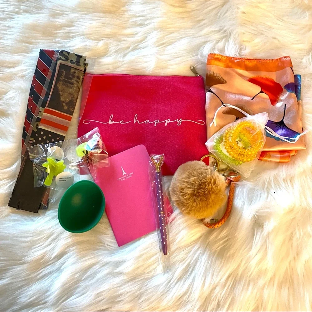 Accessories bundle - Picture 1 of 1